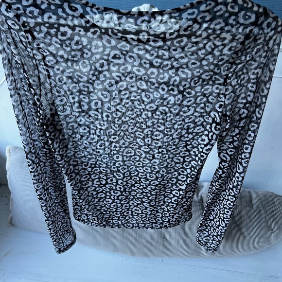 Antistar beautiful top. - Picture 2 of 3